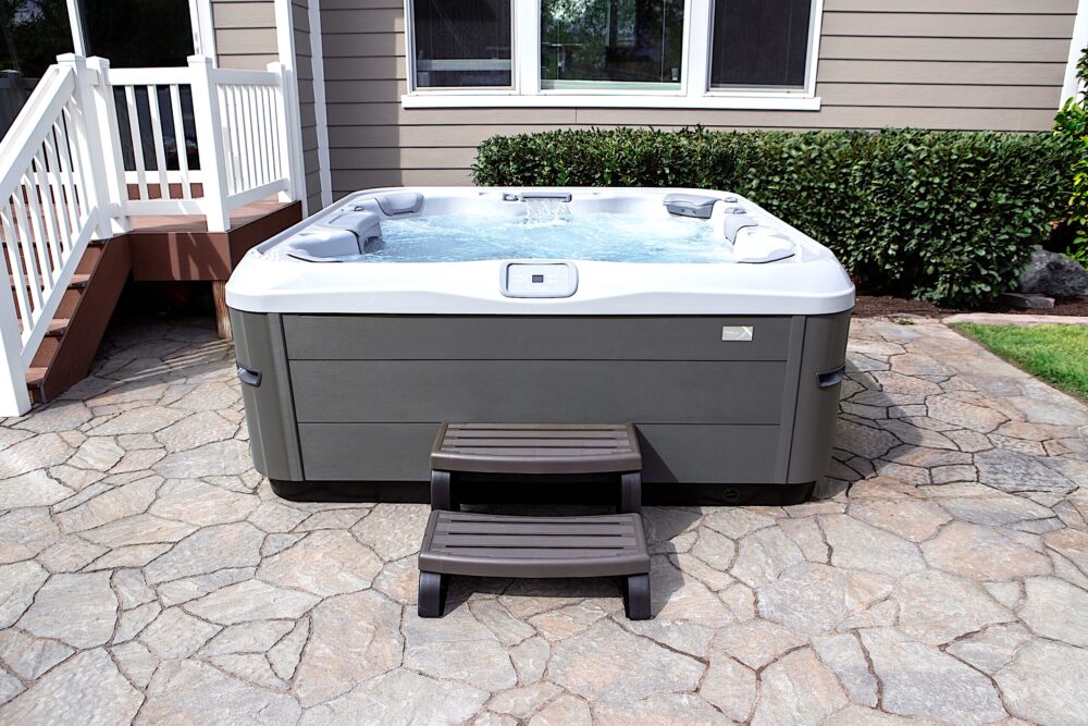 Hot Spring X-Series Aria